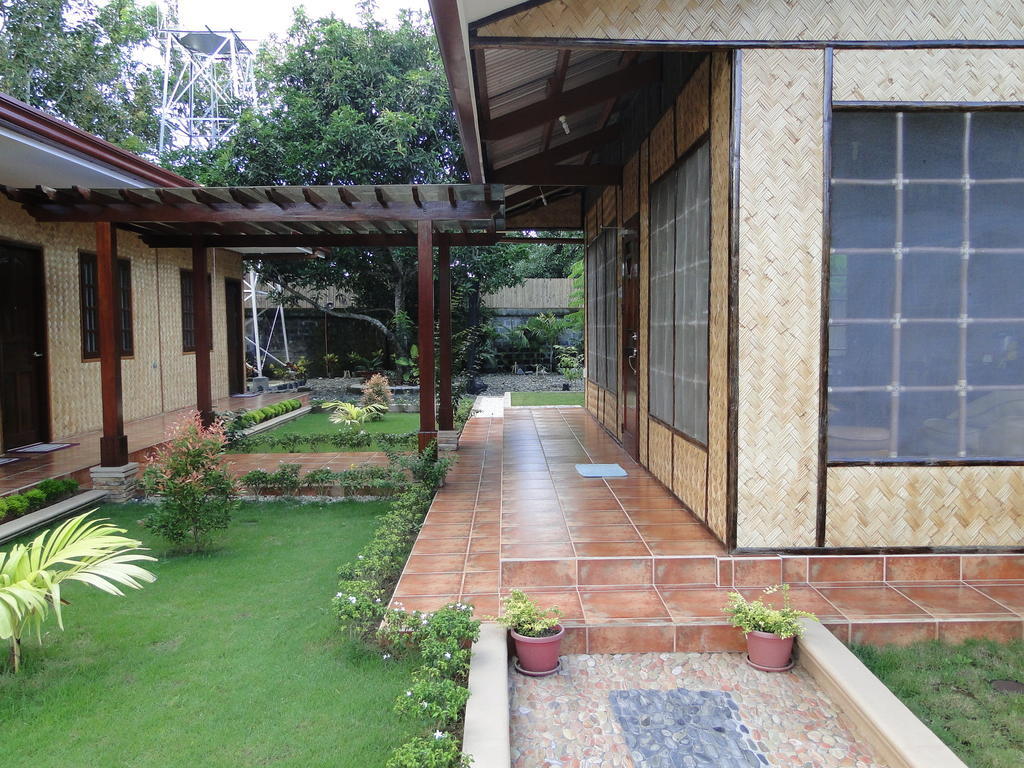 Susan'S Place Bed And Breakfast Puerto Princesa Extérieur photo