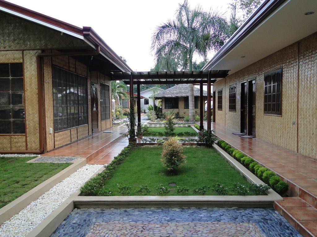 Susan'S Place Bed And Breakfast Puerto Princesa Extérieur photo