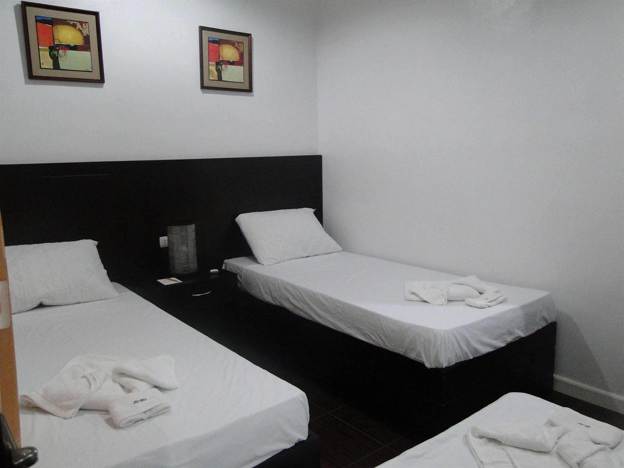 Susan'S Place Bed And Breakfast Puerto Princesa Extérieur photo